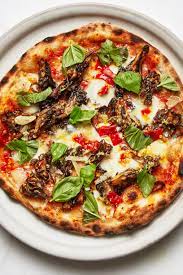 vegetarian pizza medium
